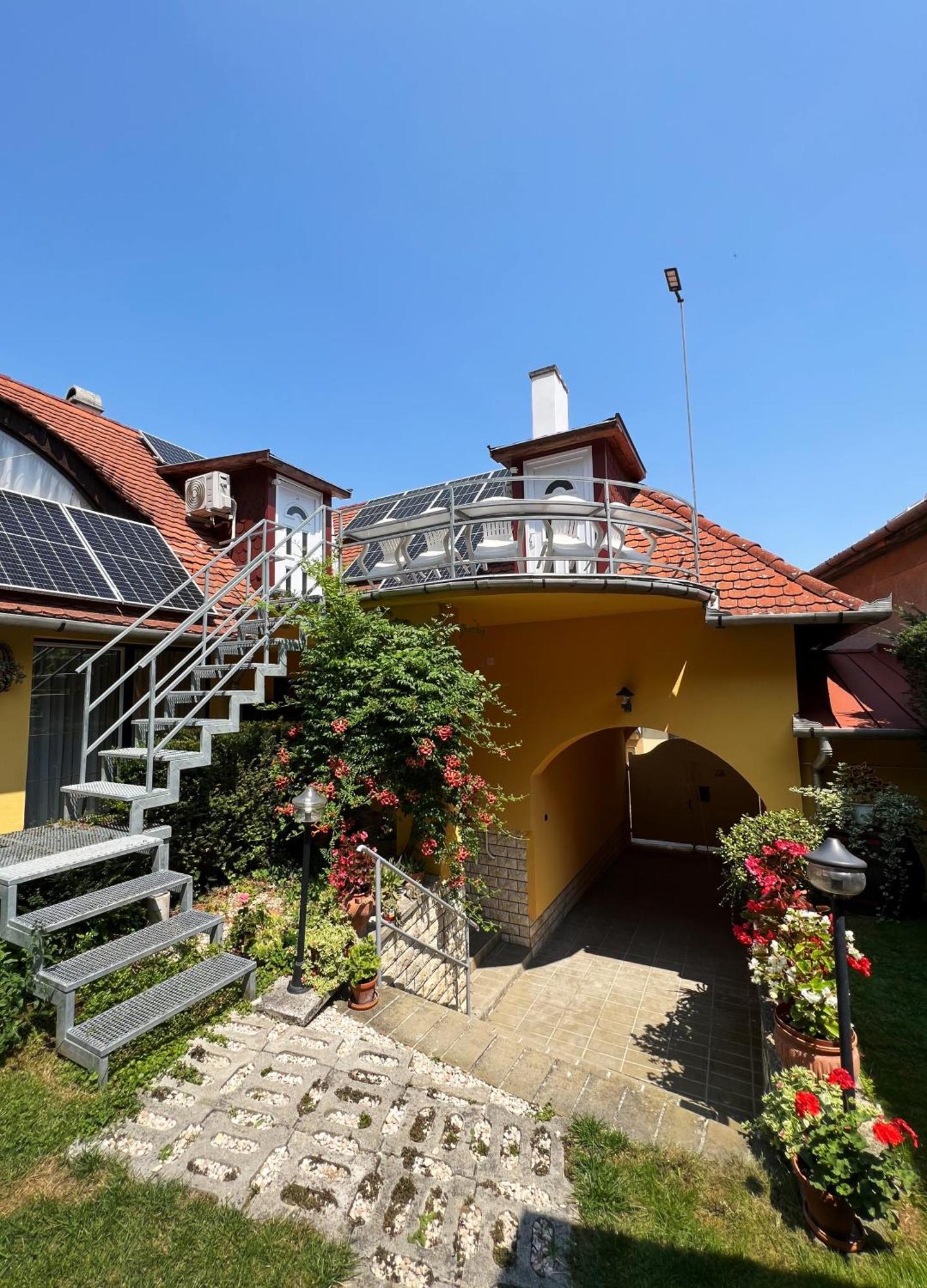 Ovar 12 Vendeghaz Tokaj Exteriör bild