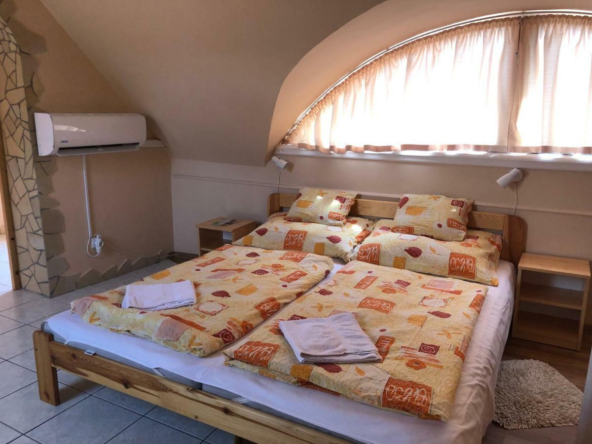 Ovar 12 Vendeghaz Tokaj Exteriör bild